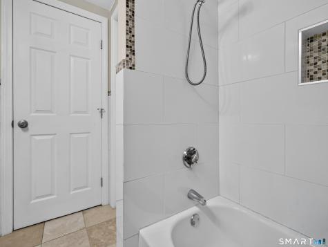 28 Martin Court Montville CT 06382