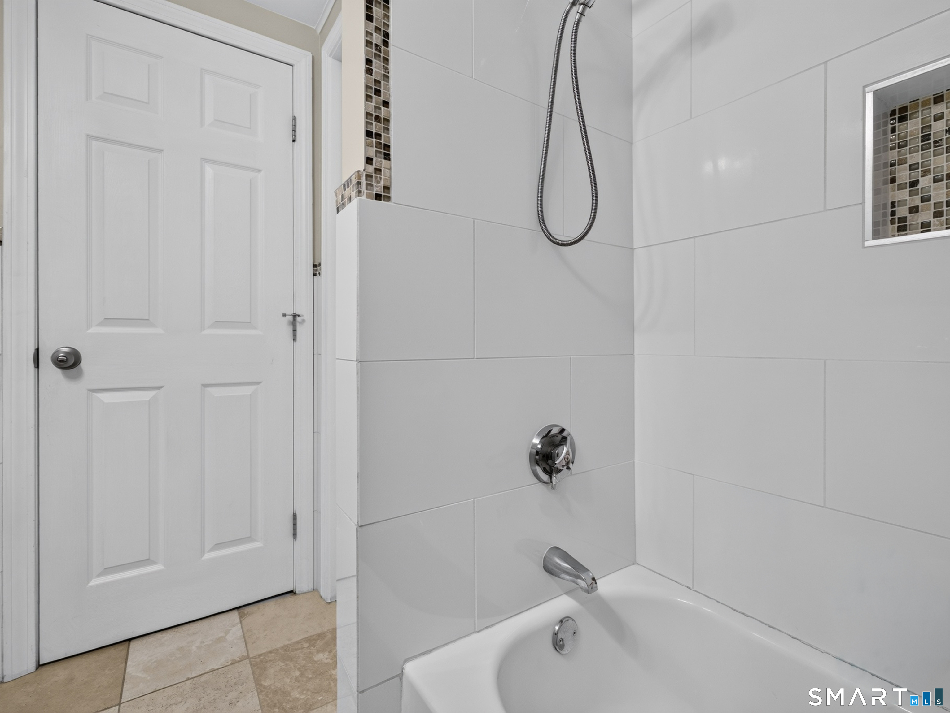 28 Martin Court Montville CT 06382