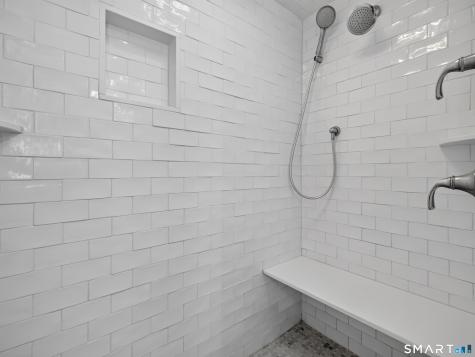28 Martin Court Montville CT 06382