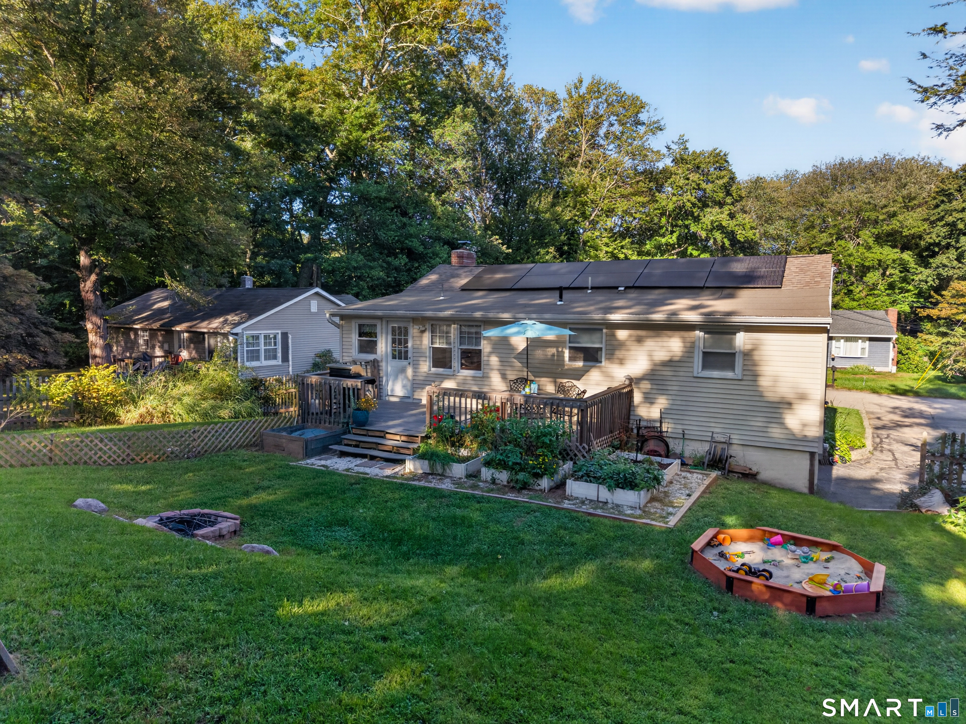 28 Martin Court Montville CT 06382