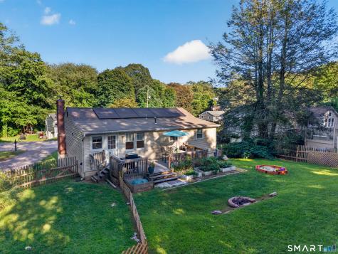 28 Martin Court Montville CT 06382