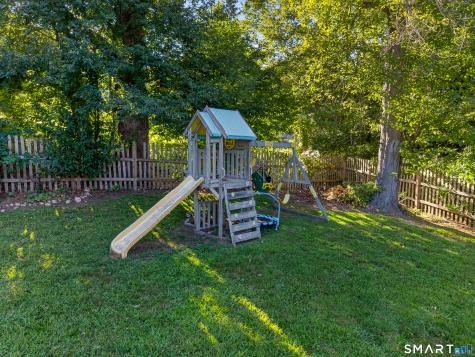 28 Martin Court Montville CT 06382