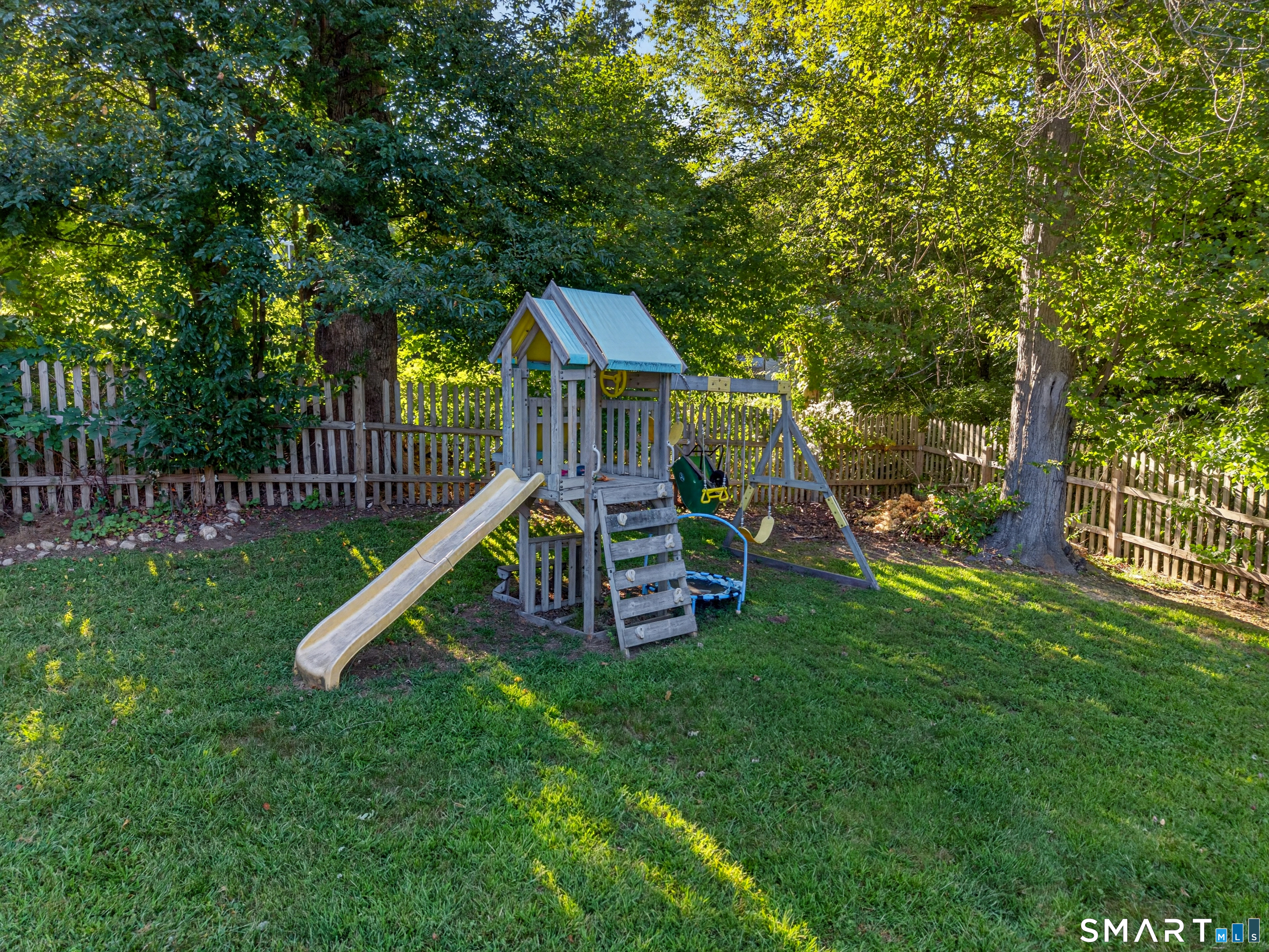 28 Martin Court Montville CT 06382