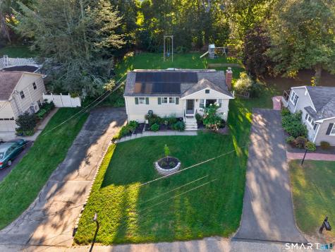 28 Martin Court Montville CT 06382