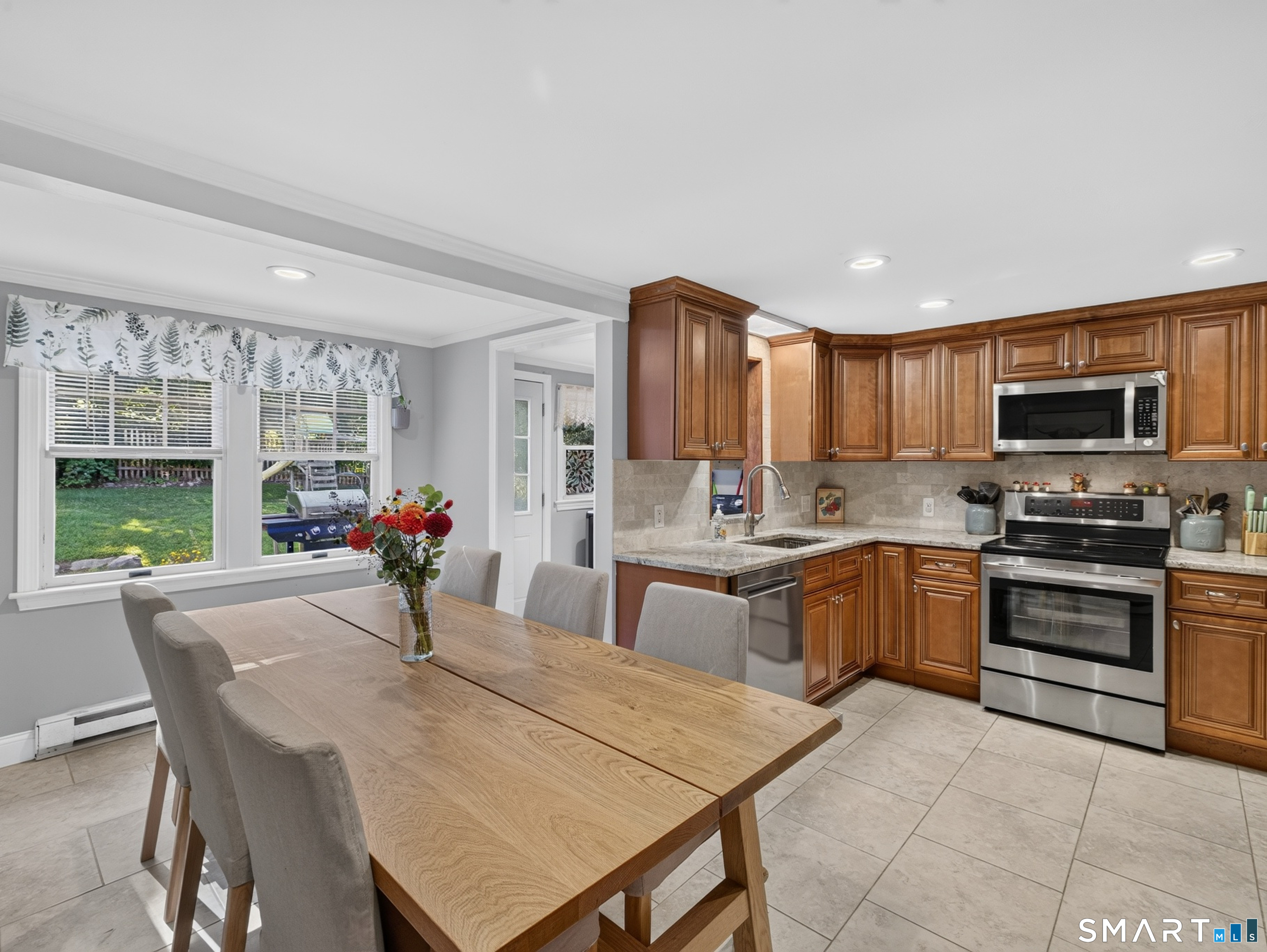 28 Martin Court Montville CT 06382