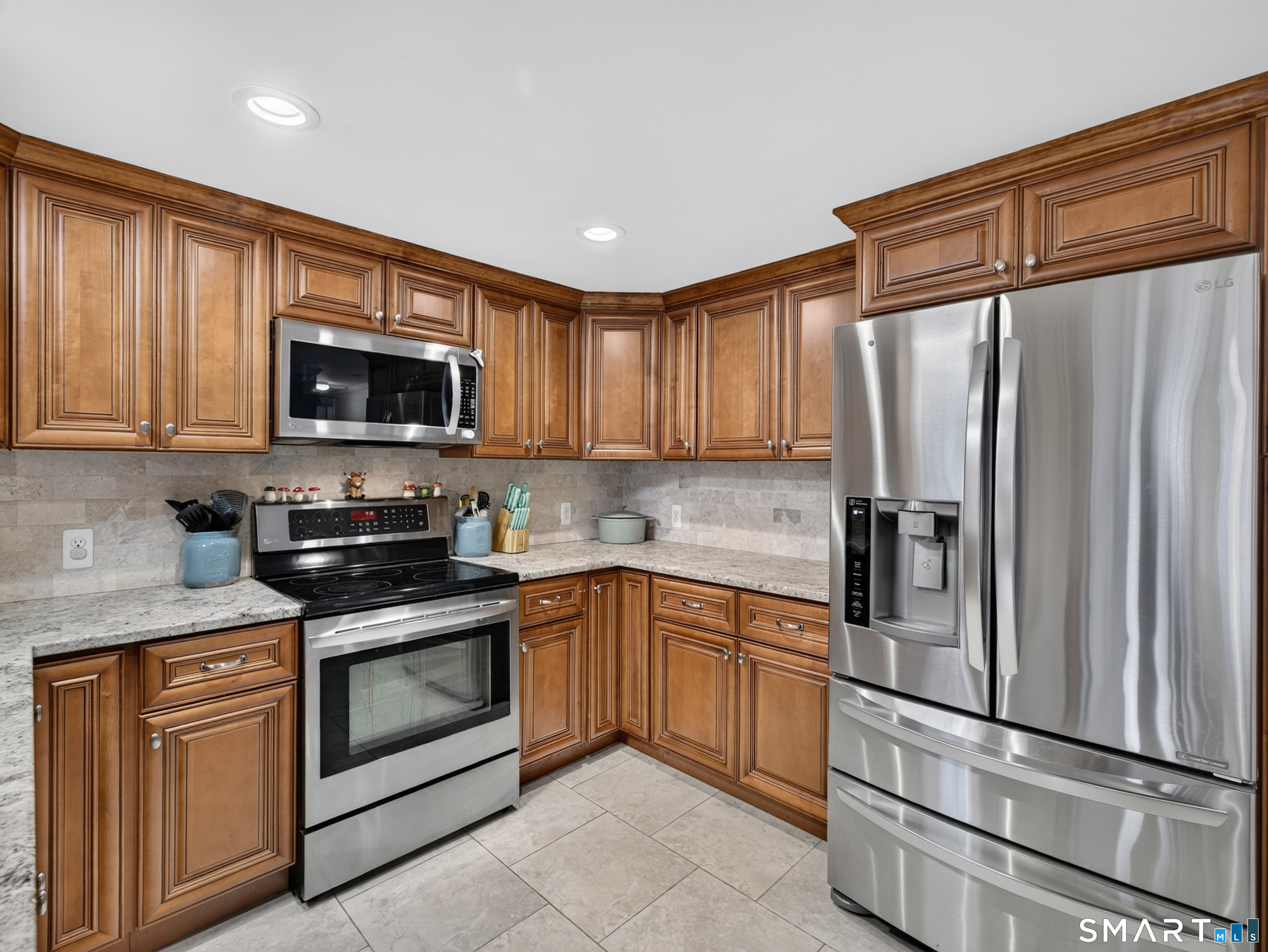 28 Martin Court Montville CT 06382