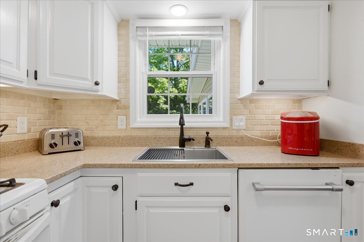 7 Cherry Lane Bozrah CT 06334