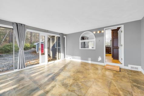 11 Hollister Drive Avon CT 06001