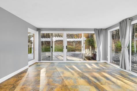 11 Hollister Drive Avon CT 06001