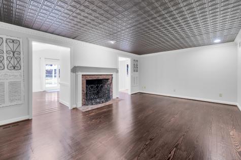 11 Hollister Drive Avon CT 06001