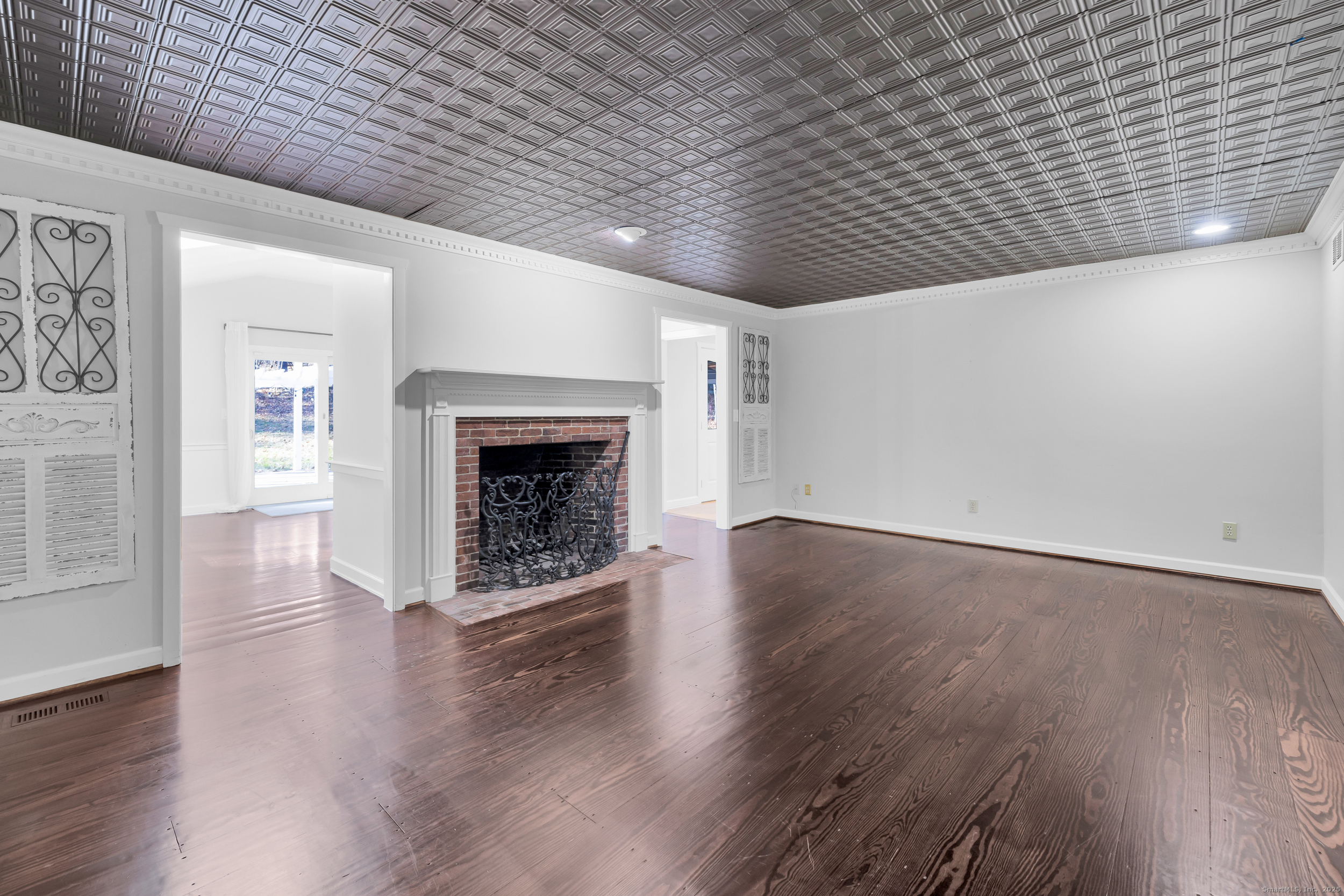 11 Hollister Drive Avon CT 06001