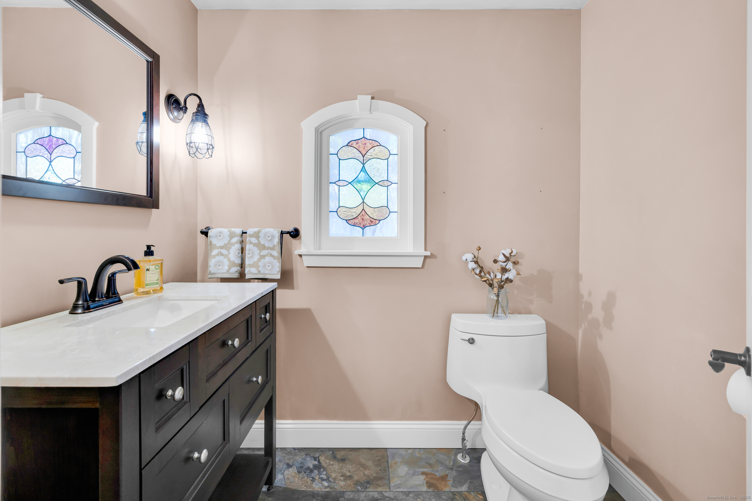 11 Hollister Drive Avon CT 06001