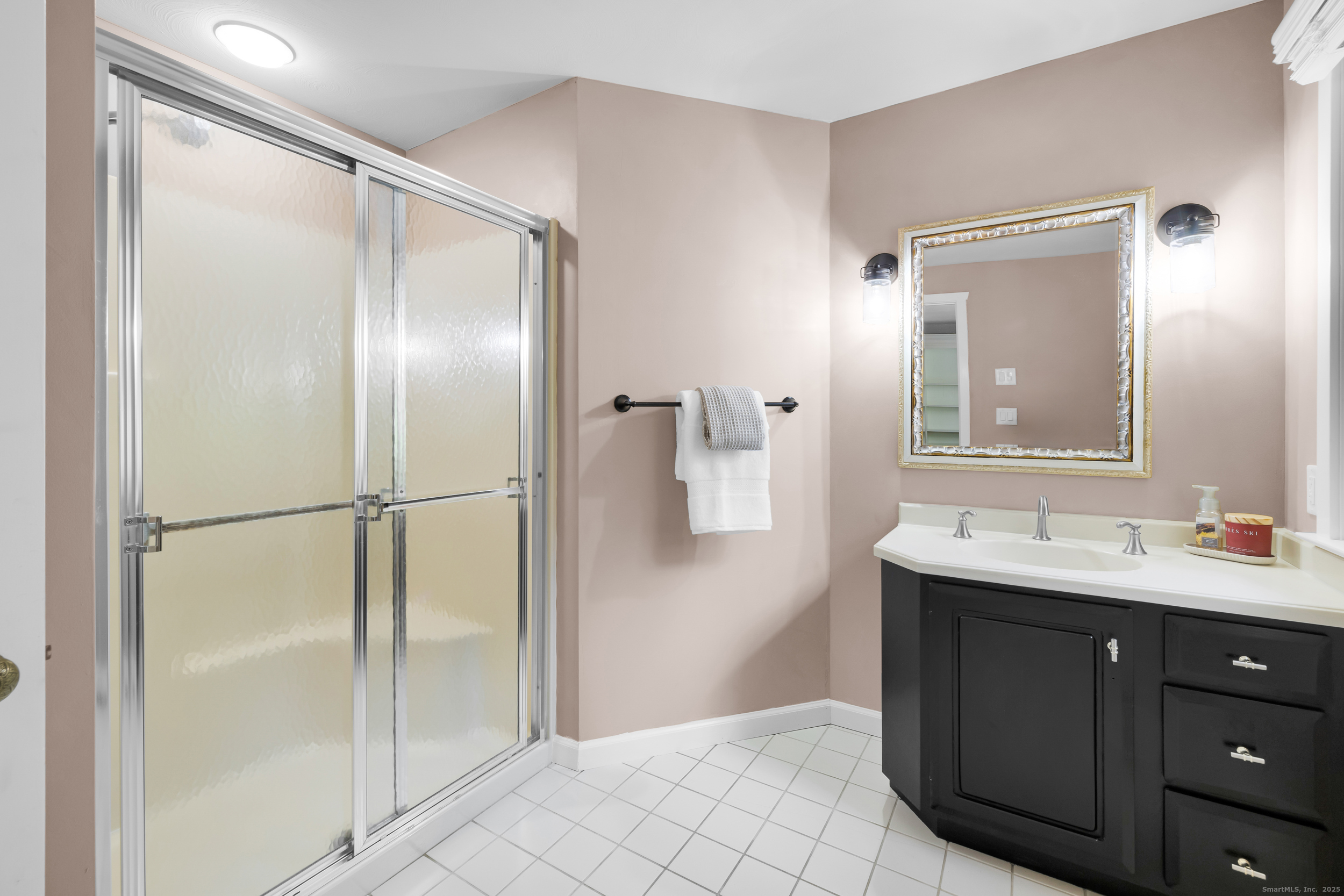 11 Hollister Drive Avon CT 06001