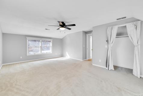 11 Hollister Drive Avon CT 06001