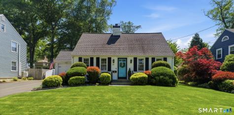 87 Knollwood Road North Haven CT 06473