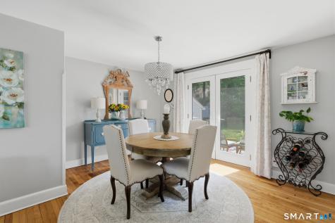 87 Knollwood Road North Haven CT 06473