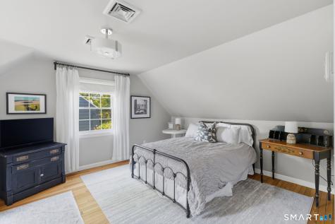 87 Knollwood Road North Haven CT 06473