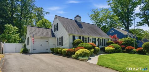 87 Knollwood Road North Haven CT 06473