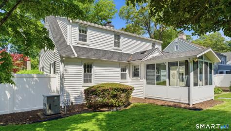 87 Knollwood Road North Haven CT 06473