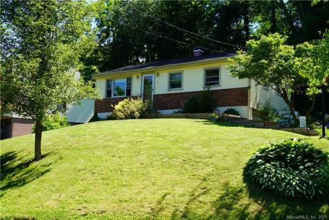 38 Blackberry Road Danbury CT 06811