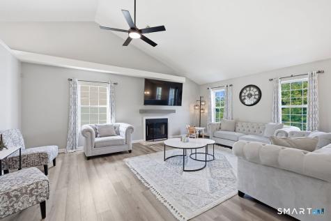 15 Mulberry Lane Middletown CT 06457