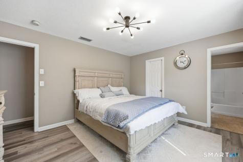 15 Mulberry Lane Middletown CT 06457