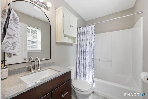 15 Mulberry Lane Middletown CT 06457