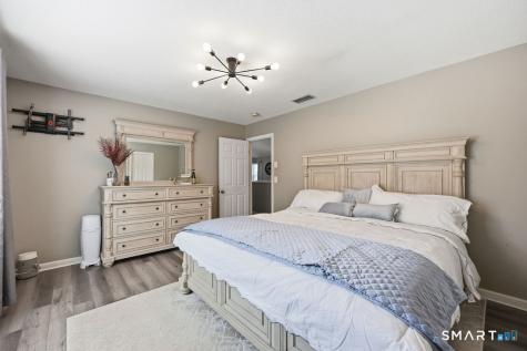15 Mulberry Lane Middletown CT 06457