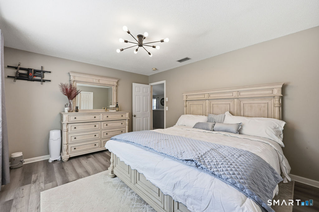 15 Mulberry Lane Middletown CT 06457