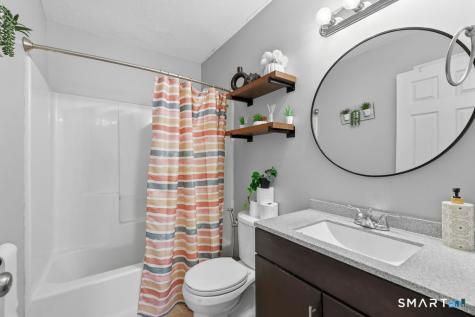 15 Mulberry Lane Middletown CT 06457