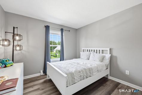 15 Mulberry Lane Middletown CT 06457