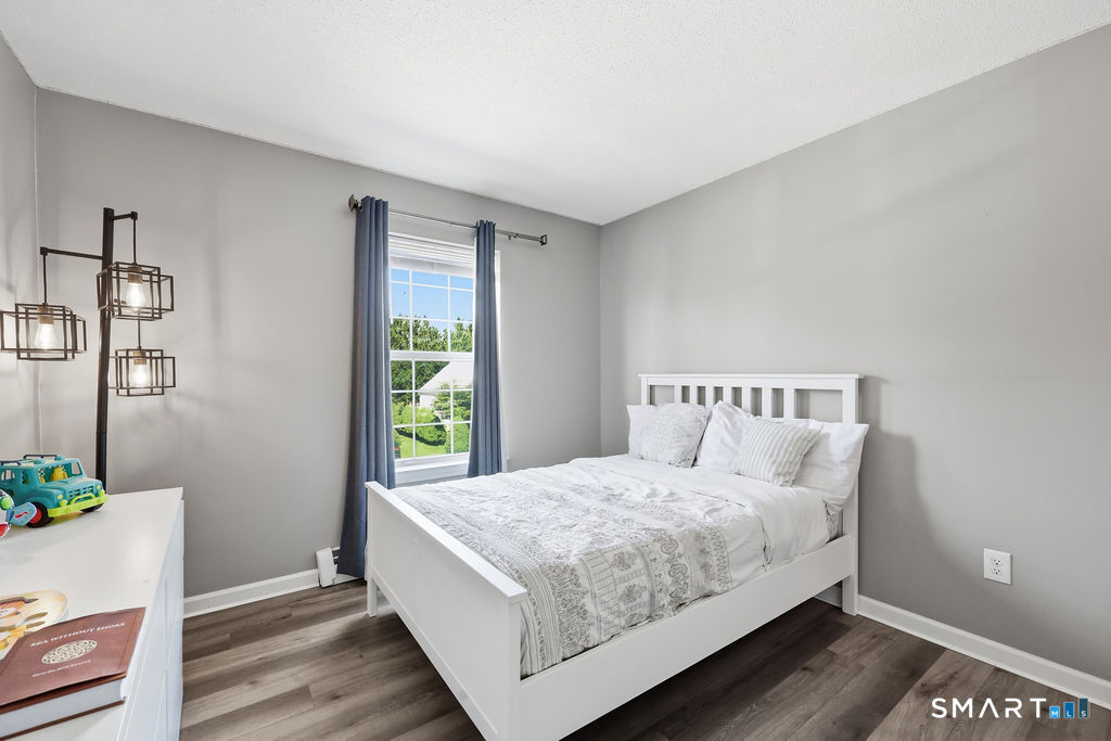 15 Mulberry Lane Middletown CT 06457