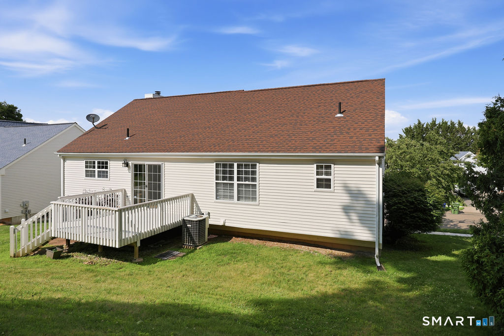 15 Mulberry Lane Middletown CT 06457