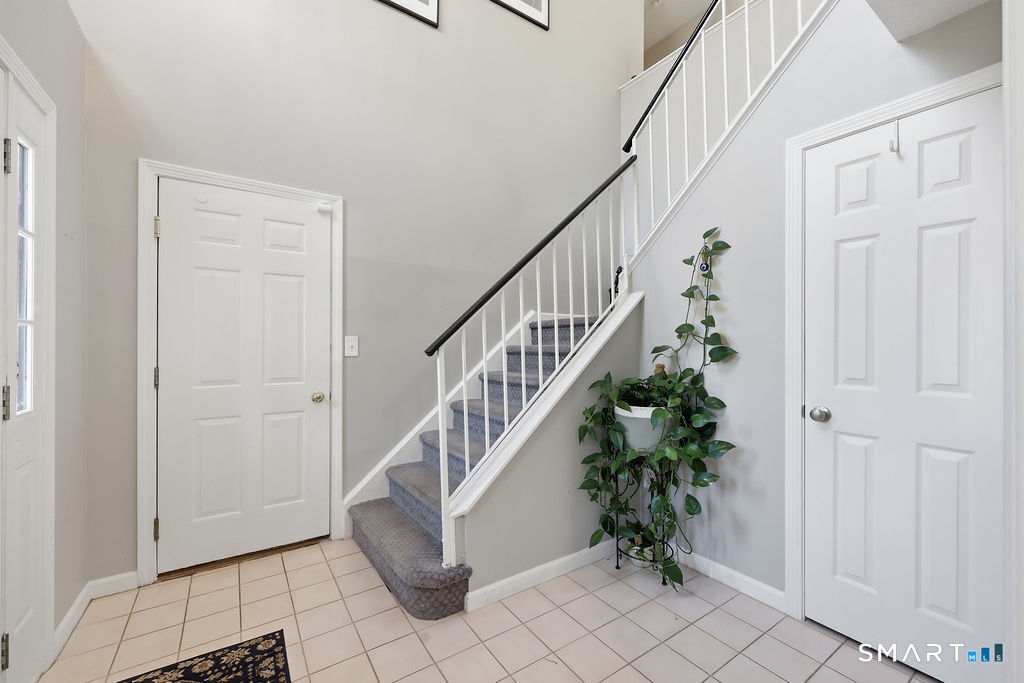 15 Mulberry Lane Middletown CT 06457
