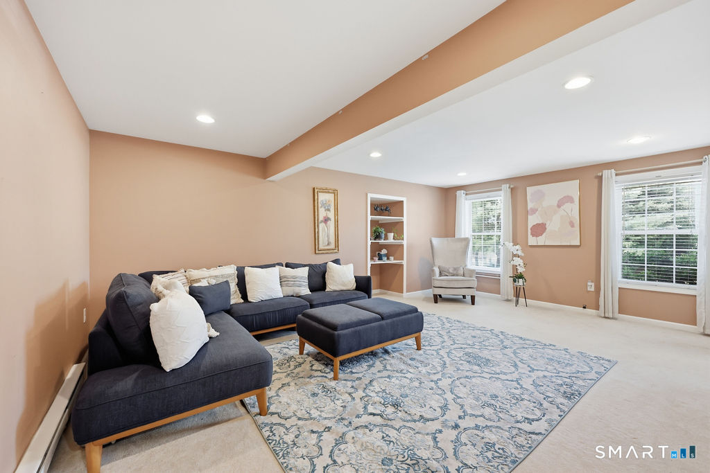 15 Mulberry Lane Middletown CT 06457