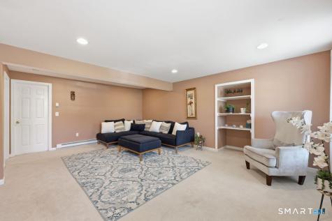 15 Mulberry Lane Middletown CT 06457