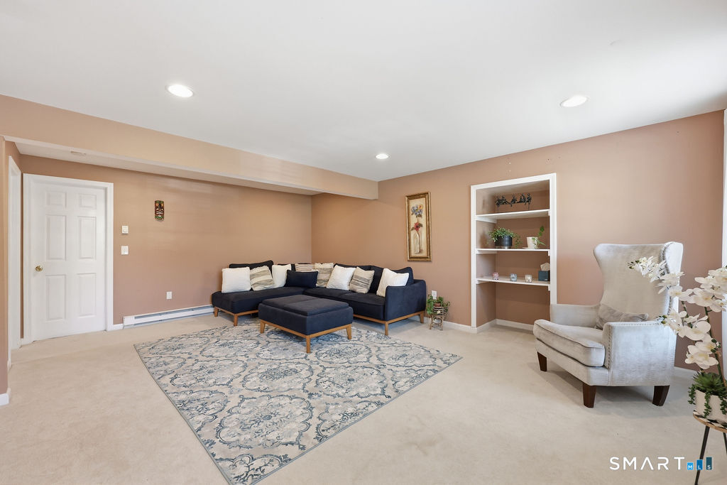 15 Mulberry Lane Middletown CT 06457