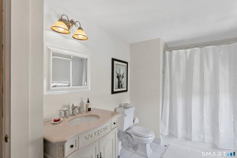 20 Head Of Meadow Road Newtown CT 06470