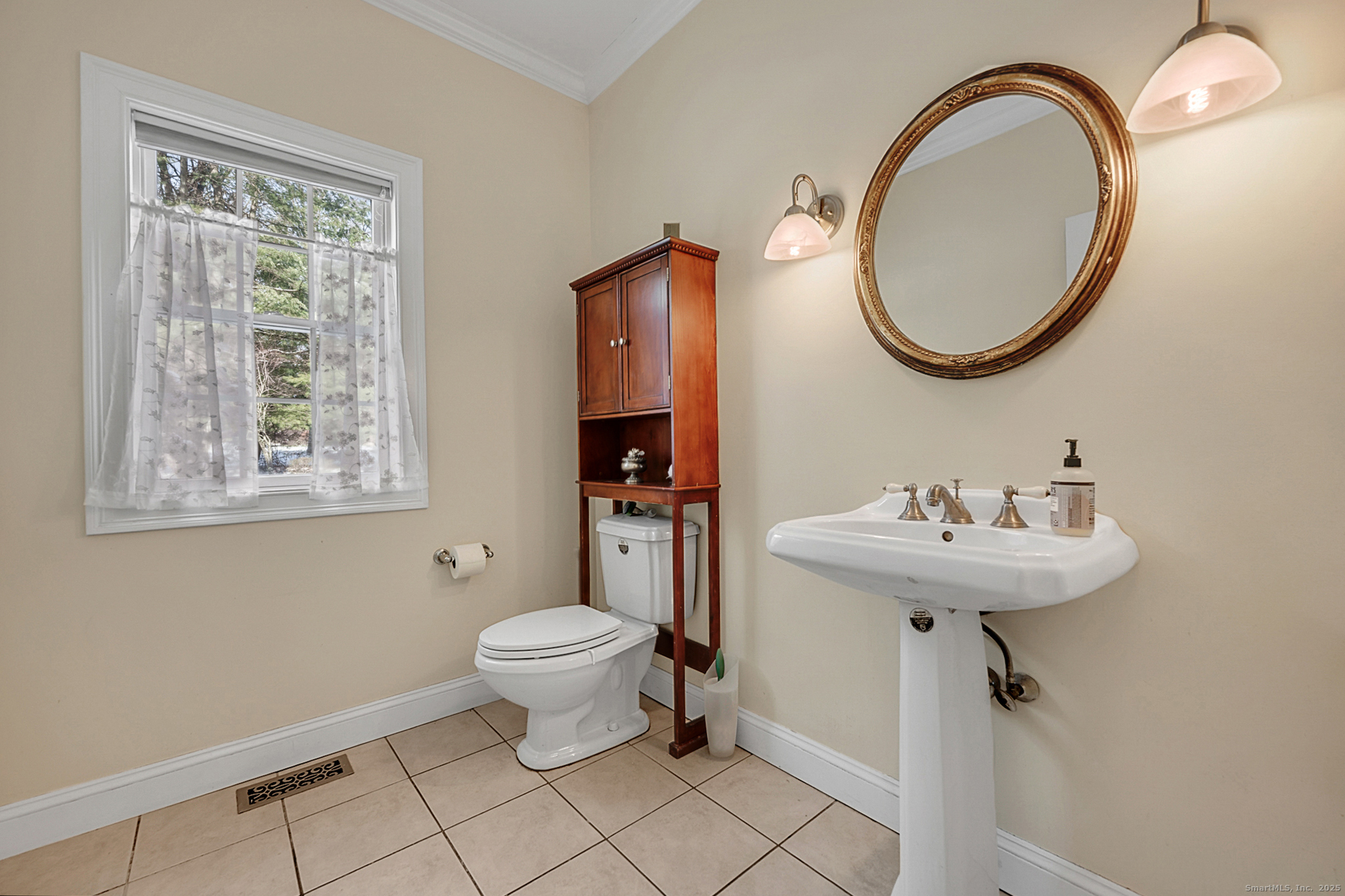 2 Ventres Way Burlington CT 06013