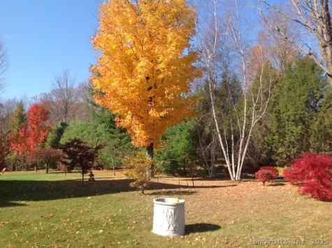 2 Ventres Way Burlington CT 06013