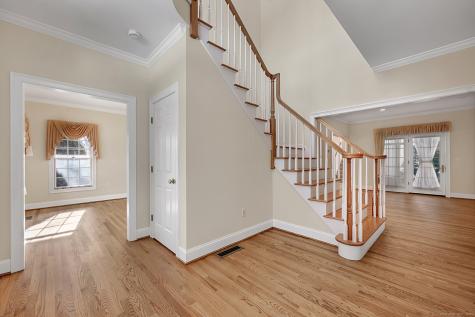 2 Ventres Way Burlington CT 06013