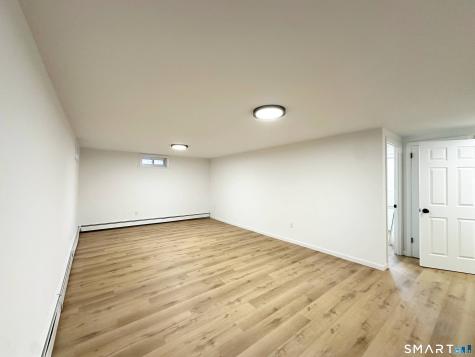 148 Hyde Road West Hartford CT 06117