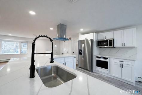 148 Hyde Road West Hartford CT 06117