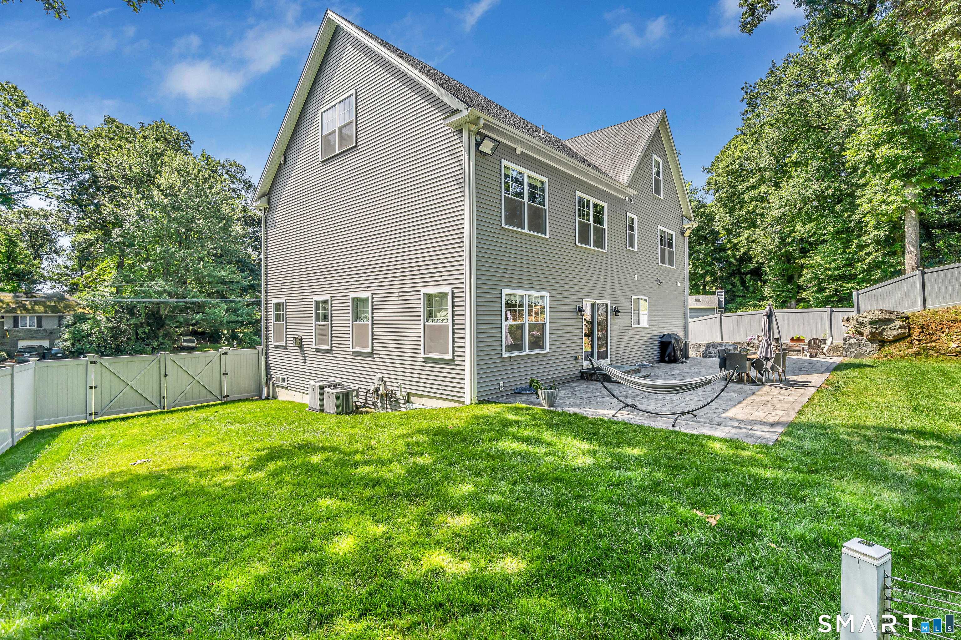 17 Woodlawn Drive Trumbull CT 06611