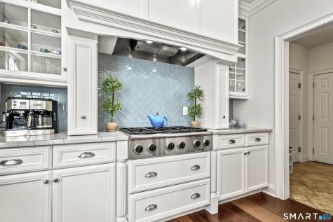 60 Bridle Trail Fairfield CT 06824