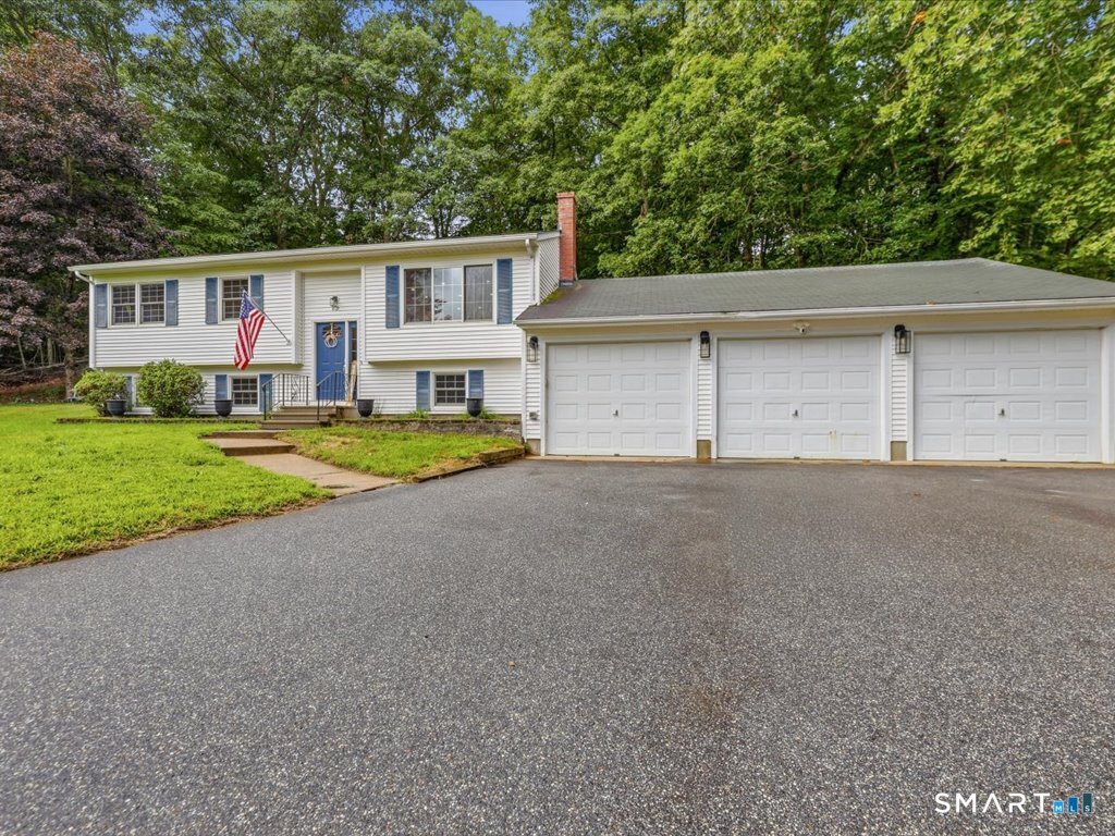 62 Edmond Road Griswold CT 06351