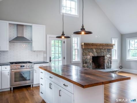 21 Hemlock Road Roxbury CT 06783