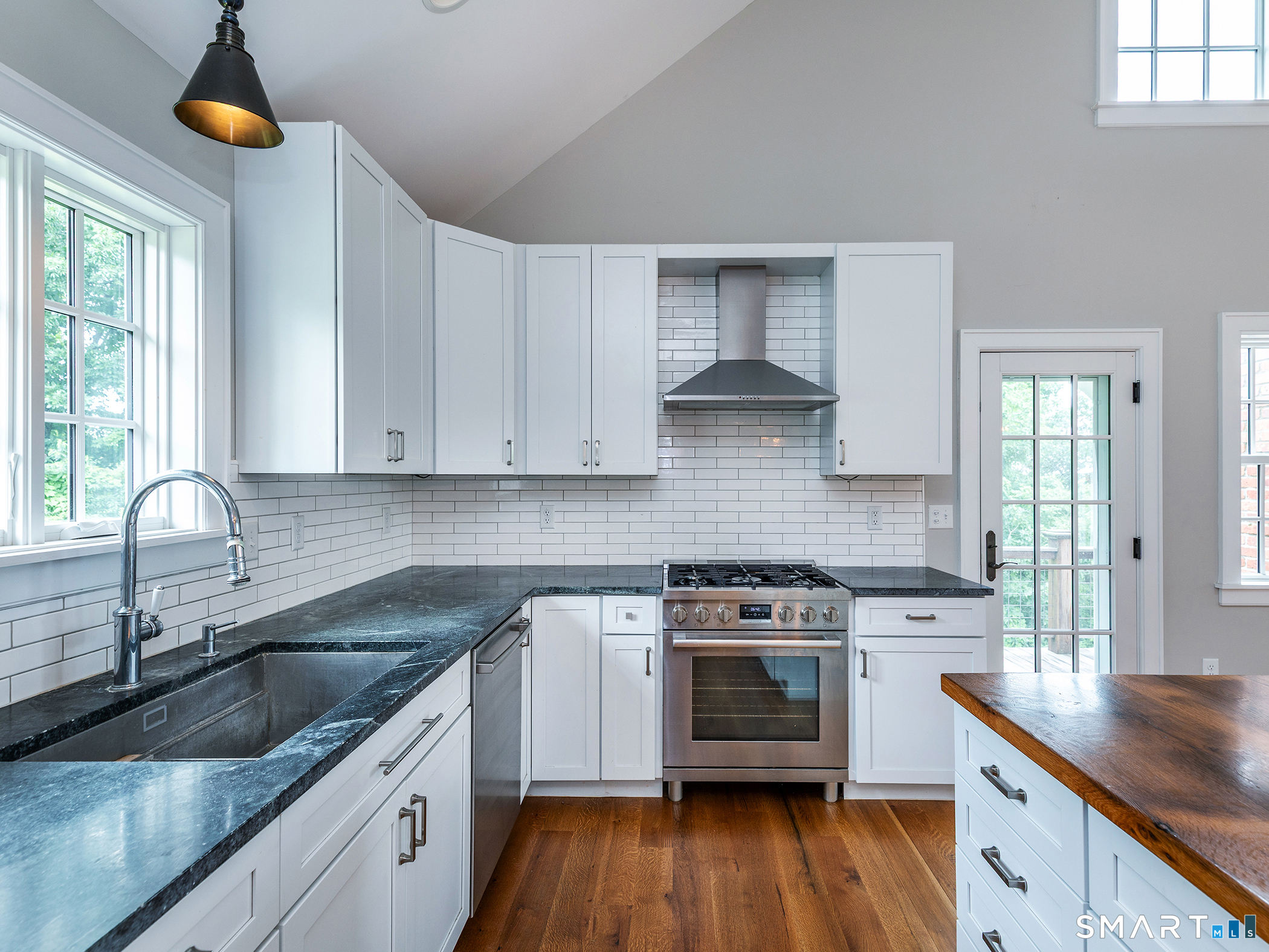 21 Hemlock Road Roxbury CT 06783