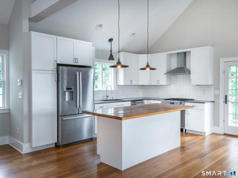 21 Hemlock Road Roxbury CT 06783