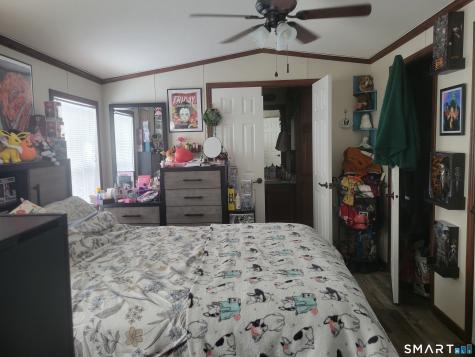 944 Long Cove Road Ledyard CT 06335